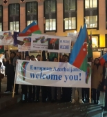 Avropa azərbaycanlıları Brüsseldə Prezident İlham Əliyevi qarşılamağa çıxıblar