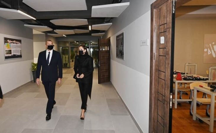 İlham Əliyev və Mehriban Əliyeva yeni kompleksin açılışında - FOTOLAR