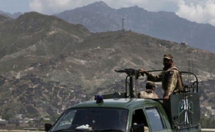 Terrorçular Pakistan ordusuna hücum ediblər: 10 hərbçi öldürülüb - FOTO