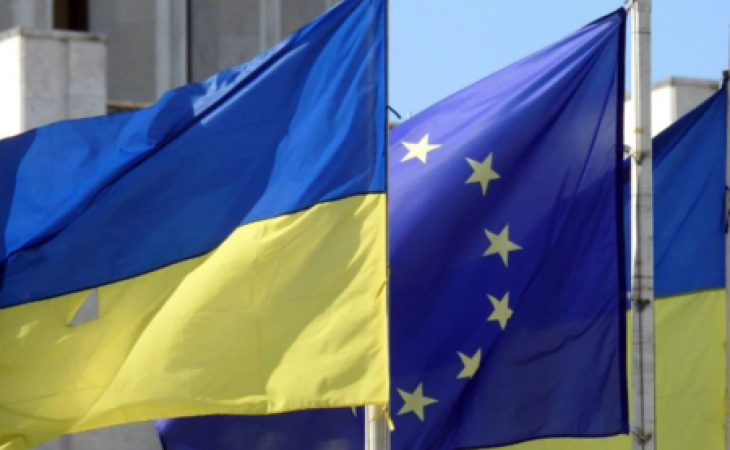 Ukraynaya Avropa İttifaqına üzv olmaq üçün namizəd ölkə statusu verildi