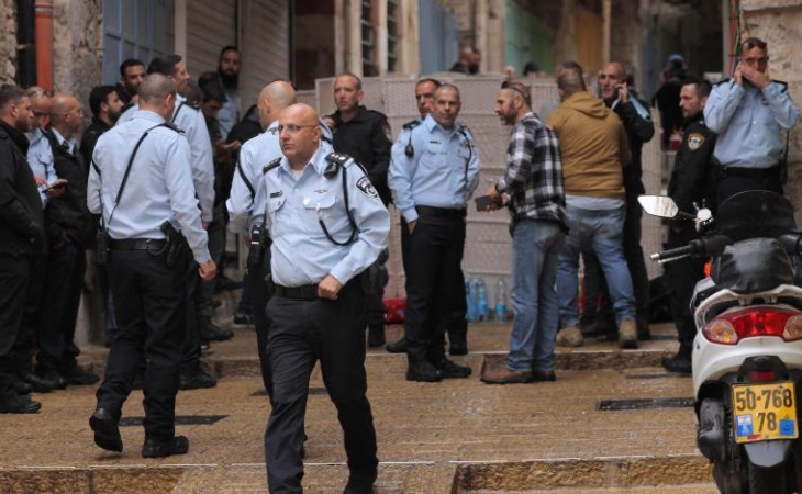 Yerusəlimdəki terror hücumu nəticəsində iki polis məmuru yaralanıb