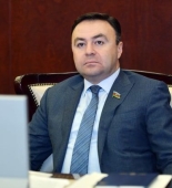 "Z" işarəsi: Deputat Elnur Allahverdiyev Rusiyaya dəstək olur? - Müzakirələrə səbəb olan FOTO