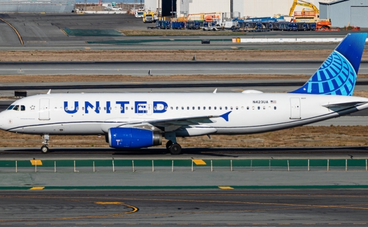 “United Airlines” aviaşirkəti 36 min əməkdaşın işdən azad oluna biləcəyi barədə xəbər verib