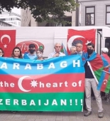 Hamburq şəhərində yaşayan soydaşlarımız Azərbaycana dəstək aksiyası keçırıb
