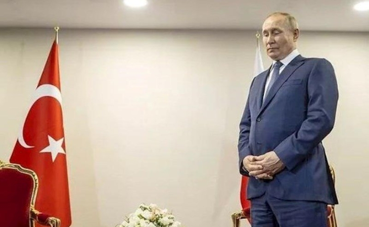 Putinin GƏRGİN ANLARI: Bu dəfə Ərdoğan Rusiya liderini gözlətdi - VİDEO