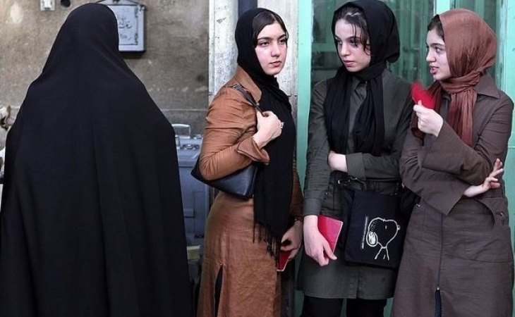 İranda icbari hicabla mübarizə davam edir – VİDEO