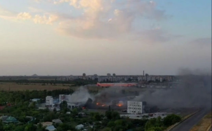 Ukrayna ordusu Rusiyanın hərbi anbarını PUA-larla VURDU - VİDEO