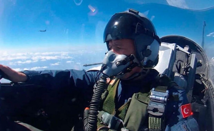 Hulusi Akar “F-16” ilə Egey səmasında - VİDEO