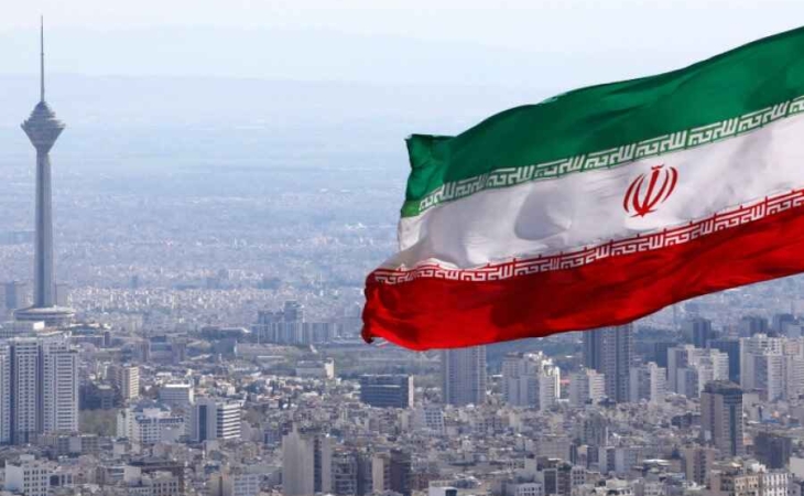 İranlılar milli komandalarının məğlubiyyətini bayram etdilər - ANBAAN VİDEO