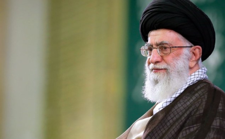Bacısı İranın Ali Dini Liderini tənqid etdi, onu qətldə GÜNAHLANDIRDI: "Qardaşım..."