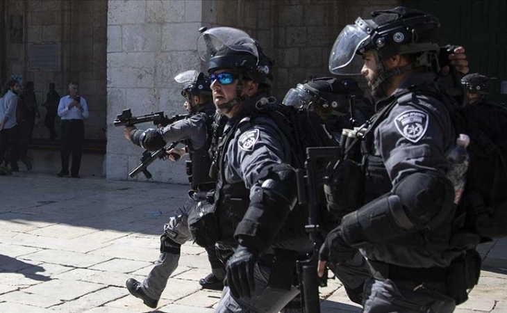 İsrail polisi "bura bizimdir" deyən erməniləri belə döydü - FOTO