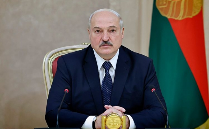 Lukaşenko: “Son OMON-çu getməyimi istəməyənədək prezident postunu tərk etməyəcəyəm”
