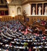 Fransa Senatı qalmaqallı pensiya islahatı ilə bağlı qanun layihəsini qəbul edib