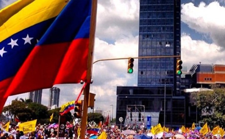 Venesuela ABŞ-nin sanksiyaları səbəbindən 8 ildə 232 milyard dollar itirib