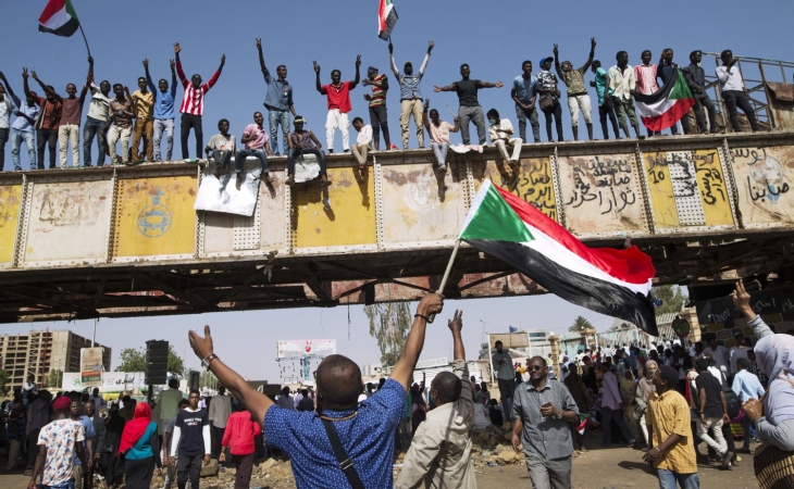 Türkiyə vətəndaşları Sudandan təxliyə olunublar