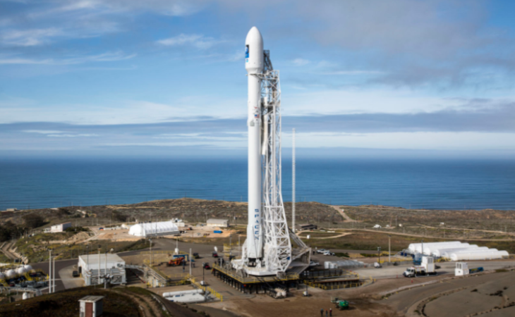 "SpaceX" orbitə "Iridium" və "OneWeb" rabitə peykləri qrupunu orbitə çıxaracaq