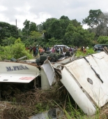 Kamerunda avtobus və yük maşınının toqquşması nəticəsində azı 19 nəfər ölüb