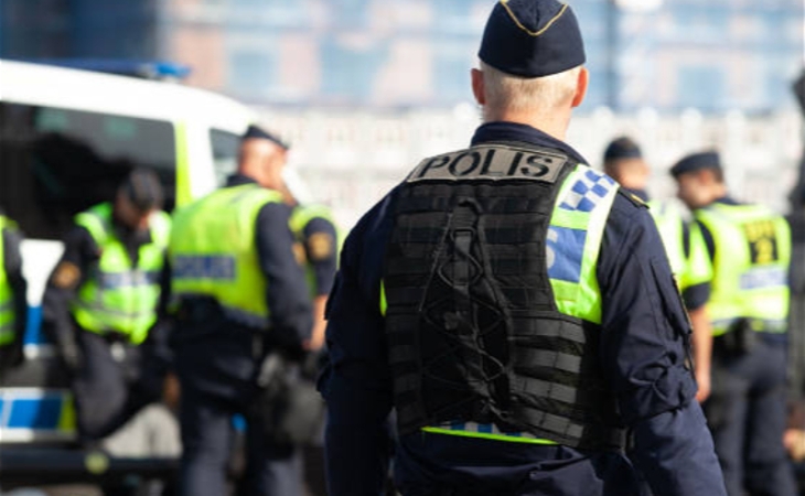 İsveç polisi Qurani-Kərimin yandırılması aksiyasına icazə verdi