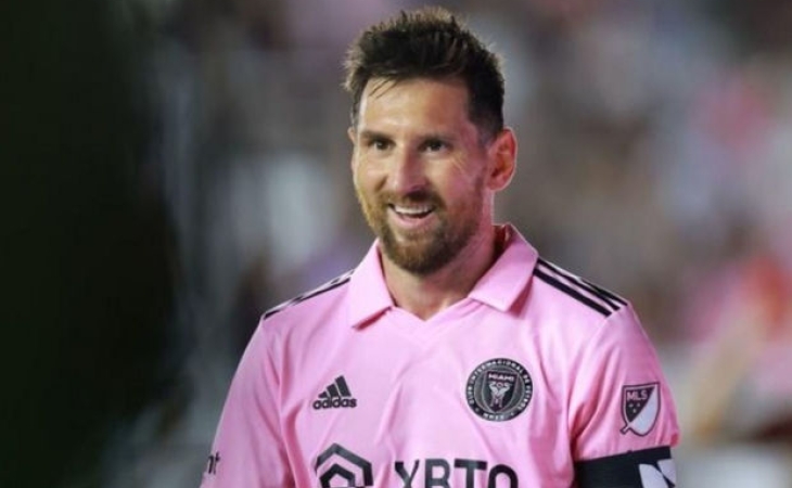 Messi yeni klubunda ilk titulunu qazanıb - VİDEO