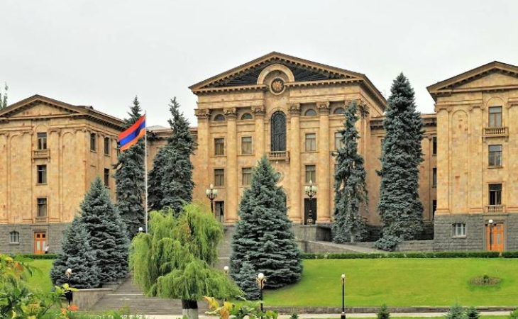 Ermənistanda Putinin həbsinə əsas verən Roma Statutu ratifikasiya edildi