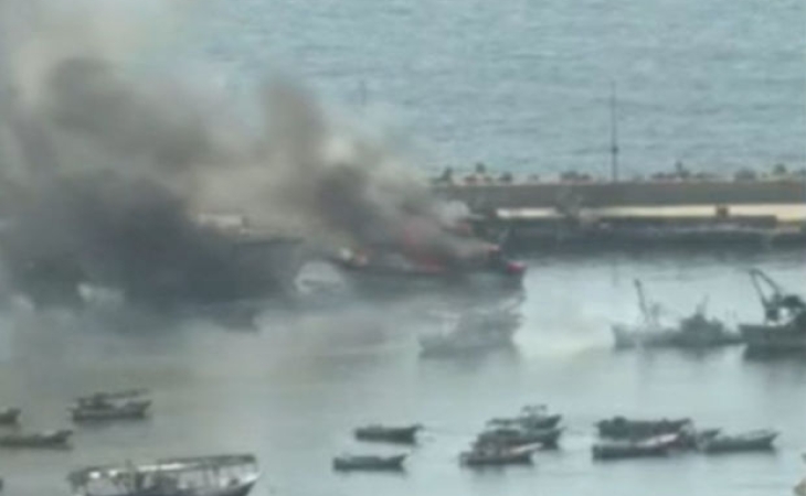İsrail ordusu Qəzza zolağında limanları bombaladı - VİDEO