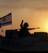 İsrail ordusu Qəzza zolağında quru əməliyyatlarını genişləndirməyə davam edir