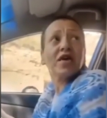 Bakıda taksi sürücüsü ilə qadın sərnişin arasında gərginlik - Müştərini "əsir" aldı - VİDEO