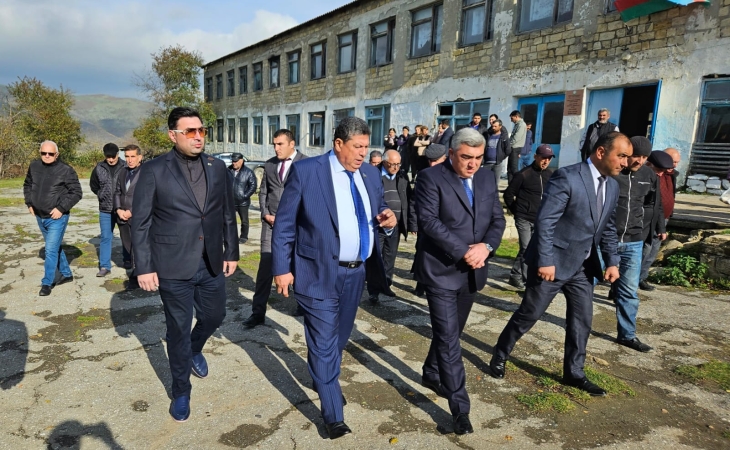 Milli Məclisin deputatı Anatoliy Rafailov Quba rayonunun Çıçı kəndinin sakinləri ilə görüşüb