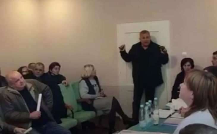 Ukraynada deputat qumbara partlatdı, onlarla yaralı var - ANBAAN VİDEO