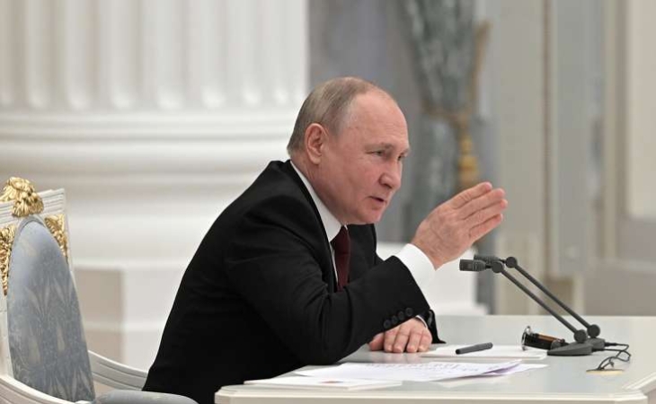 "Çılpaq parti" Rusiyanı qarışdırdı: Putin dəliyə döndü - FOTOLAR