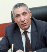 Siyavuş Novruzov: “Türkiyə kimi böyük dövlətdə 800 bələdiyyə fəaliyyət göstərir, bizdə 1600 bələdiyyə var”