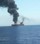 İran gəmisi təlim zamanı yanaraq batdı