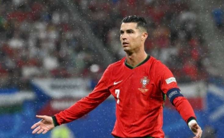 Ronaldo cərimə zərbəsindən əvvəl "Bismillah" deyibmiş - VİDEO
