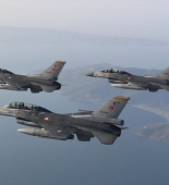 Türkiyə F-16-ları Rusiyanın kəşfiyyat təyyarəsinə görə havaya qalxdı - VİDEO