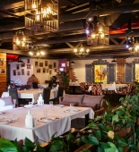 Bakıda məşhur restorandan “şortik” geyinən kişilərə QADAĞA - FOTO
