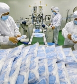 Çin son 3 ayda 50 milyard qoruyucu maska ixrac edib