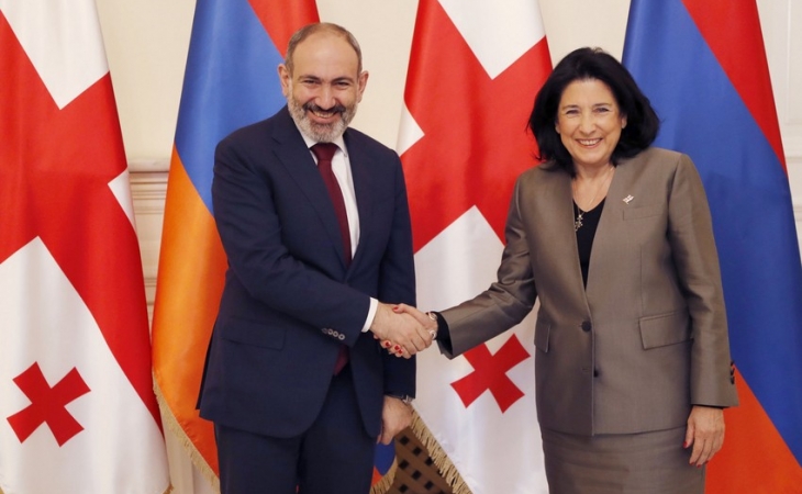 Gürcüstan prezidenti Ermənistanın baş naziri ilə regional məsələləri müzakirə edib