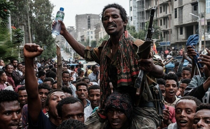 Efiopiyada üsyançılar 100-dən çox mülki şəxsi öldürüb