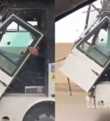 Bakıda "kuryoz" hadisə: Avtobus sürücüsü qapını əlində aparır - VİDEO