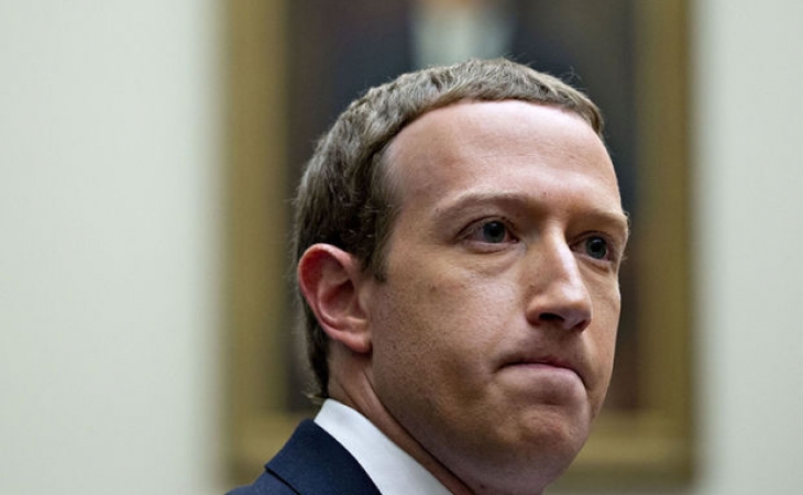 “Facebook”un qurucusu iki saata 6,6 milyard dollar itirdi