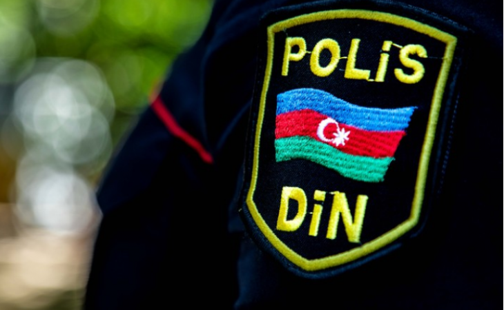 Bakıda polis əməkdaşı  AĞIR QƏZAYA DÜŞDÜ