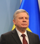Ukraynanın müdafiə naziri istefa verdi