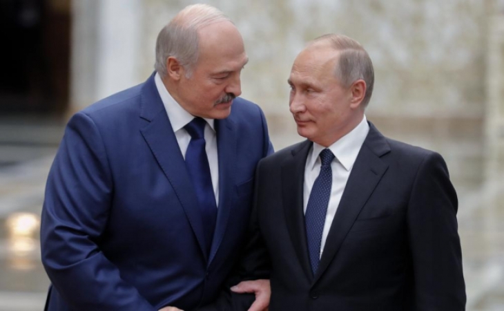 Lukaşenko Putindən şikayət etdi, Rusiya Prezidenti güldü... – VİDEO