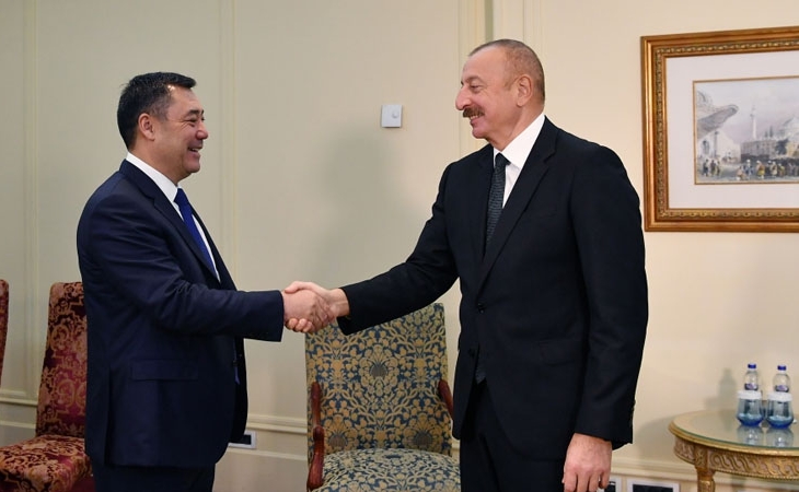 İlham Əliyev Qırğızıstan Prezidenti ilə GÖRÜŞDÜ - FOTO
