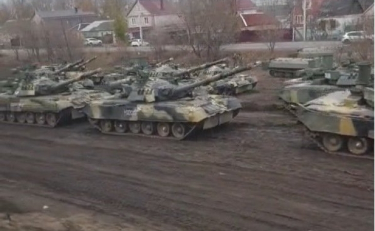 Daha bir neçə yüz tank sərhədə tərəf irəliləyir - Rusiyanın planı nədir?