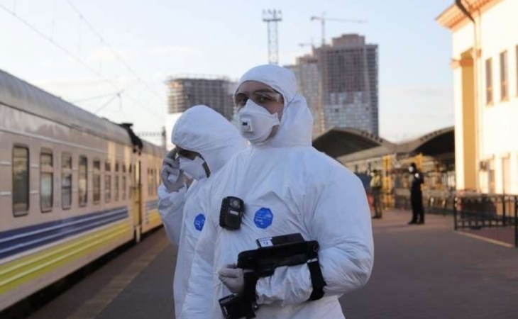 Ukraynada həkim çatışmazlığı pandemiya şəraitində vəziyyəti mürəkkəbləşdirir